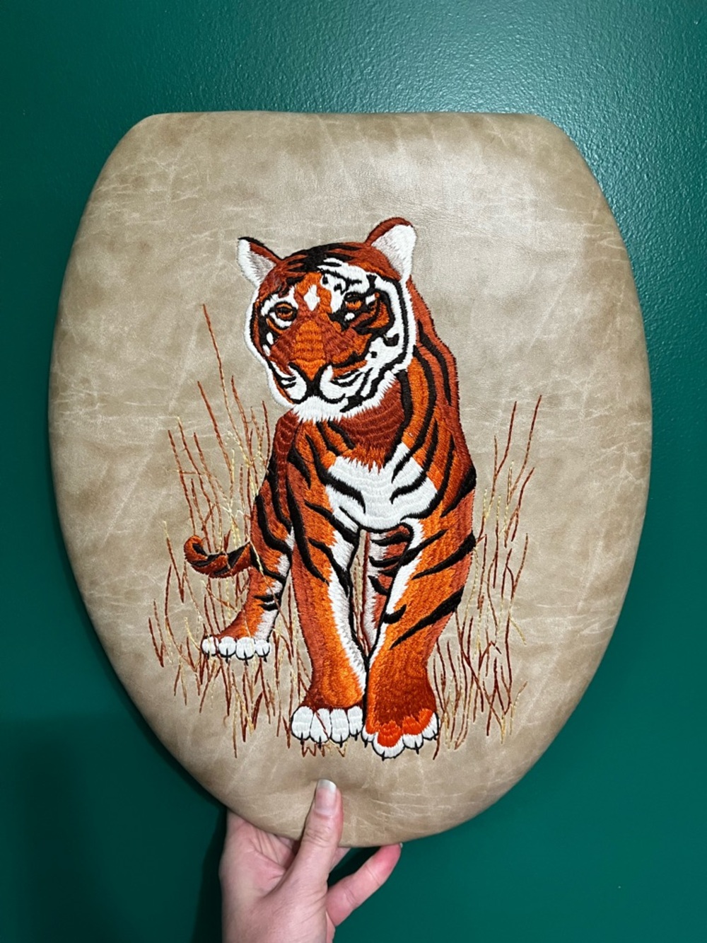 🐯VINTAGE🐯Crewel Art Embroidered Tiger Oval Toilet Seat